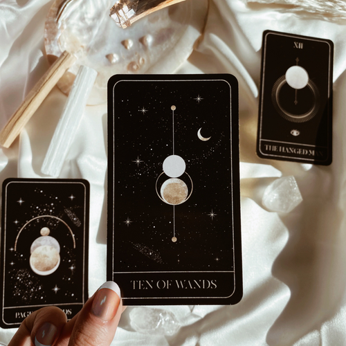 Luna Soleil Tarot Deck