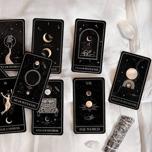 Luna Soleil Tarot Deck