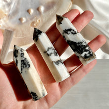 Load image into Gallery viewer, Zebra Stone Crystal Point