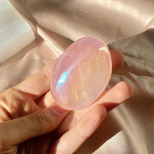 Load image into Gallery viewer, Angel Aura Rose Palm Stone
