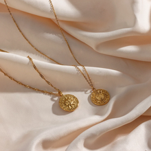Load image into Gallery viewer, Simple Sun Necklace