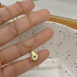 Oval Pendant Necklace