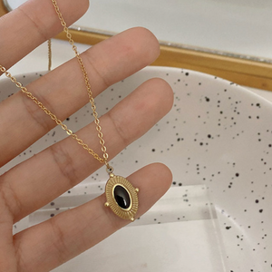 Oval Pendant Necklace