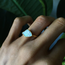 Load image into Gallery viewer, The Moonbeam Opal Ring - Terra Soleil