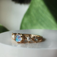 Load image into Gallery viewer, The Wandering Moonstone Ring - Terra Soleil