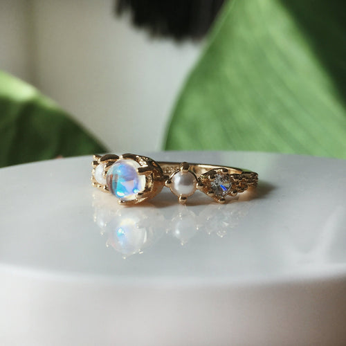 The Wandering Moonstone Ring - Terra Soleil