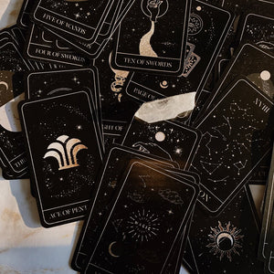 Luna Soleil Tarot Deck